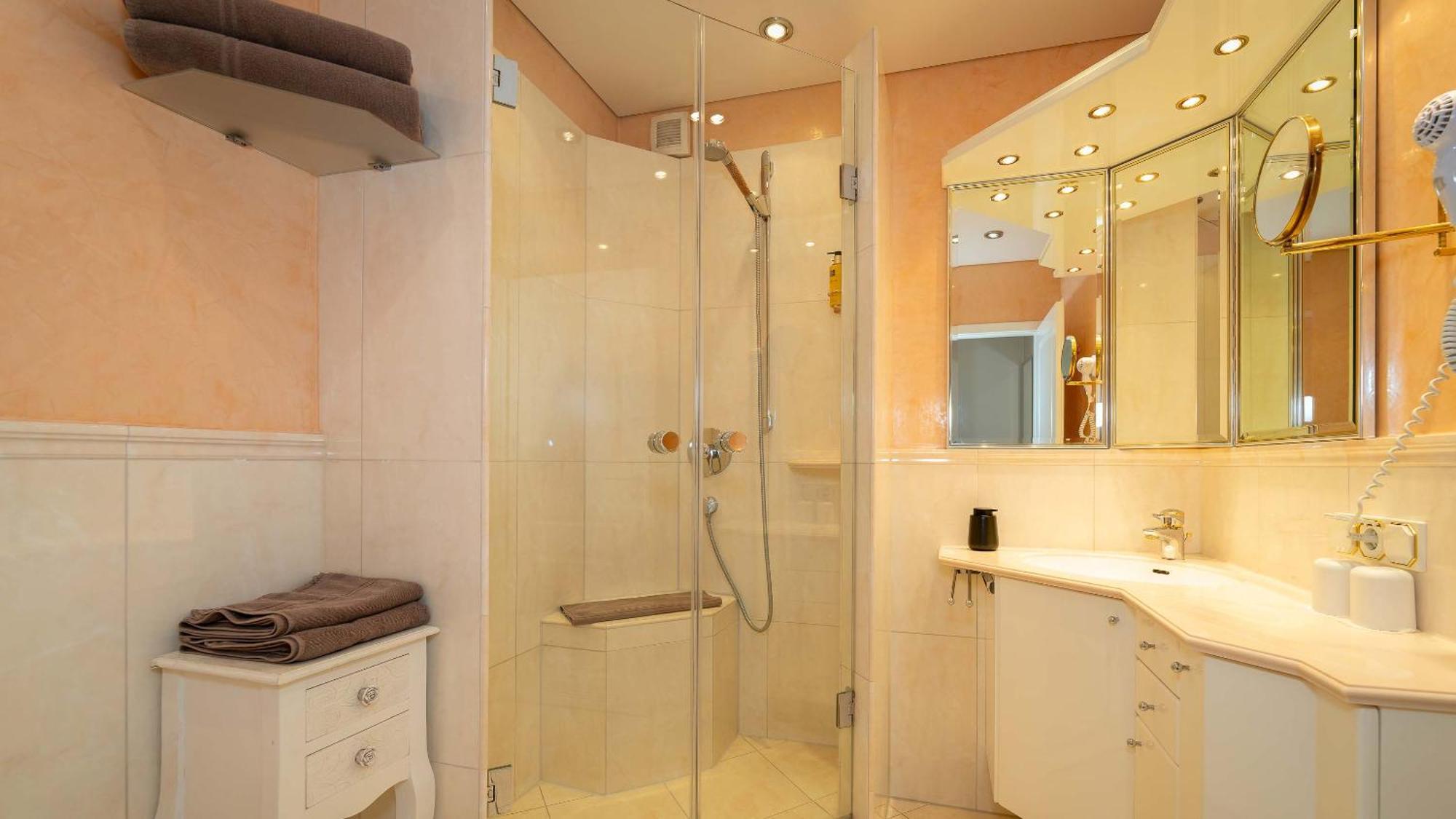Hotel Rosengarten Хамбург Екстериор снимка